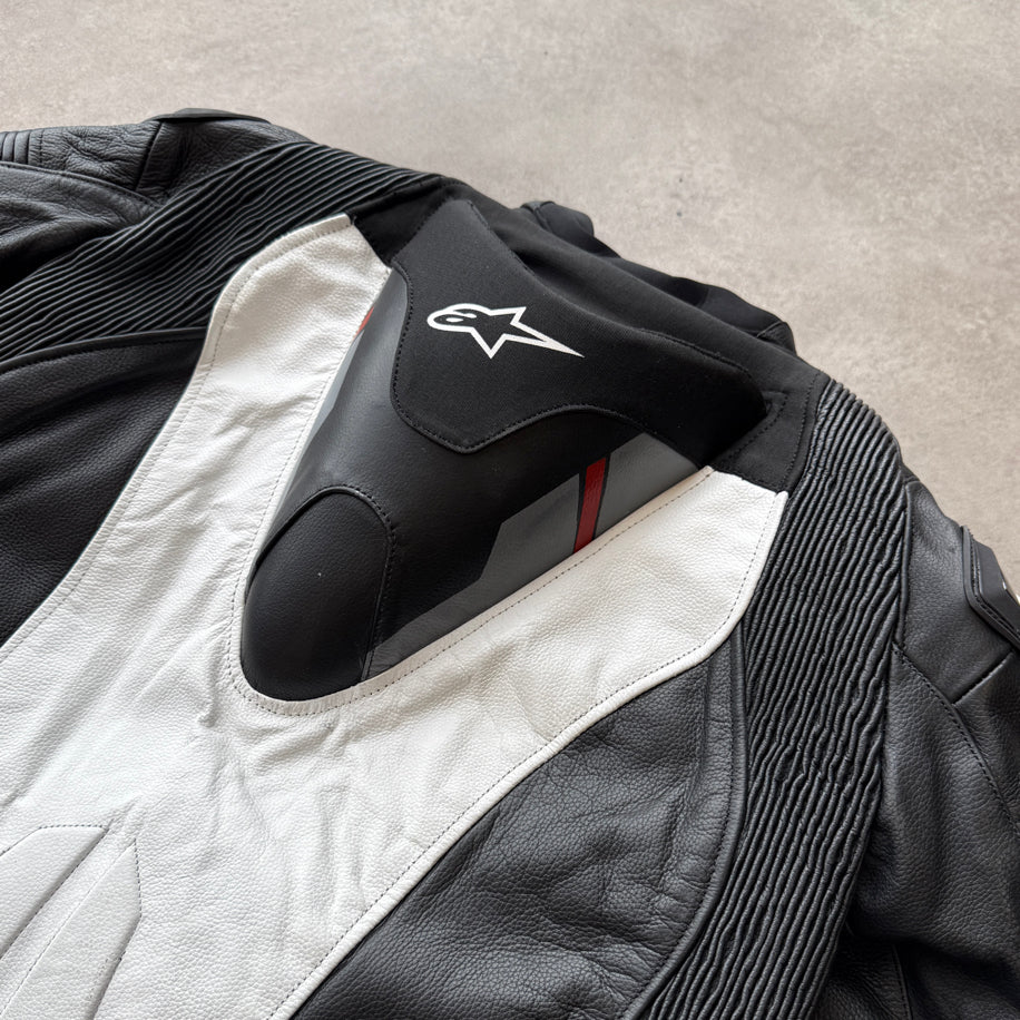 ALPINESTARS HUMP-STYLE LEATHER JACKET (GENUINE LEATHER)